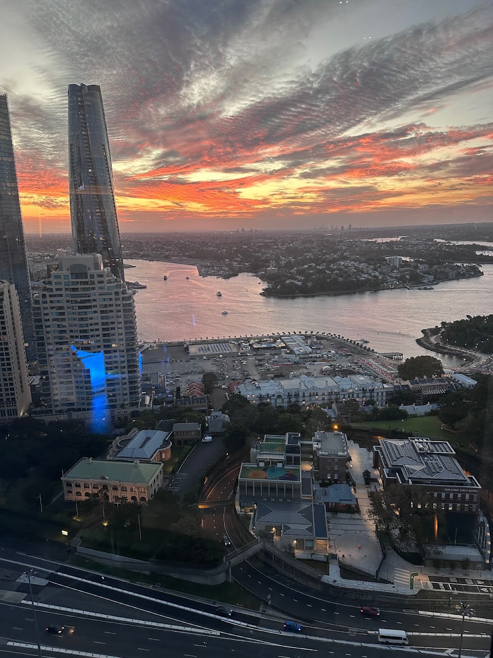 Sunset over Sydney Harbour from Blu Bar on 36